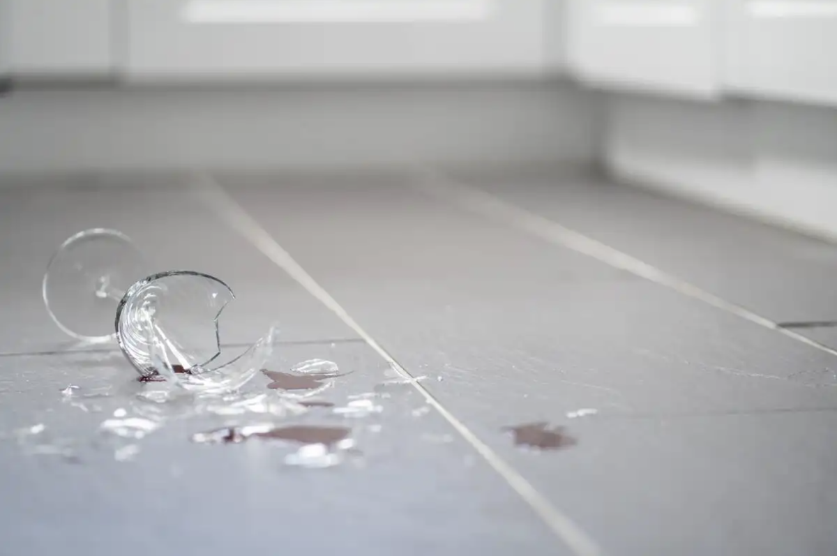 Destroy Glass How to Dispose of Broken Glass - Step by Step Guide | Cleanipedia UK
