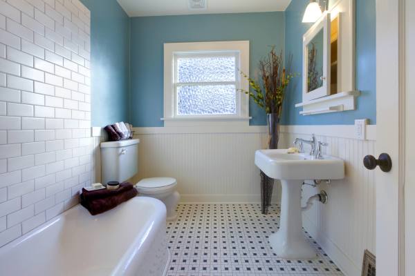 How to Remove Mould from Silicone Sealant | Cleanipedia UK