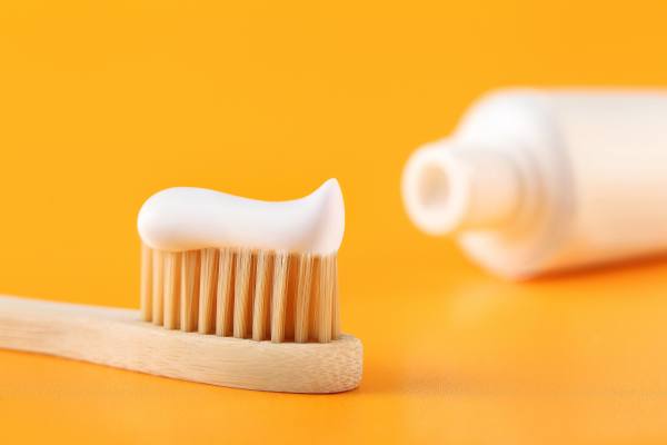 Removing stains from wood: 10 easy hacks | Cleanipedia