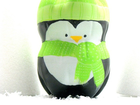 Tái chế rác thải nhựa làm đồ chơi