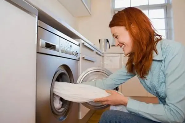 Cách giặt rèm cửa bằng tay và giặt bằng máy