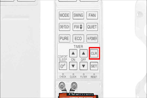 Bấm nút CLR để tắt hẹn giờ máy lạnh Toshiba