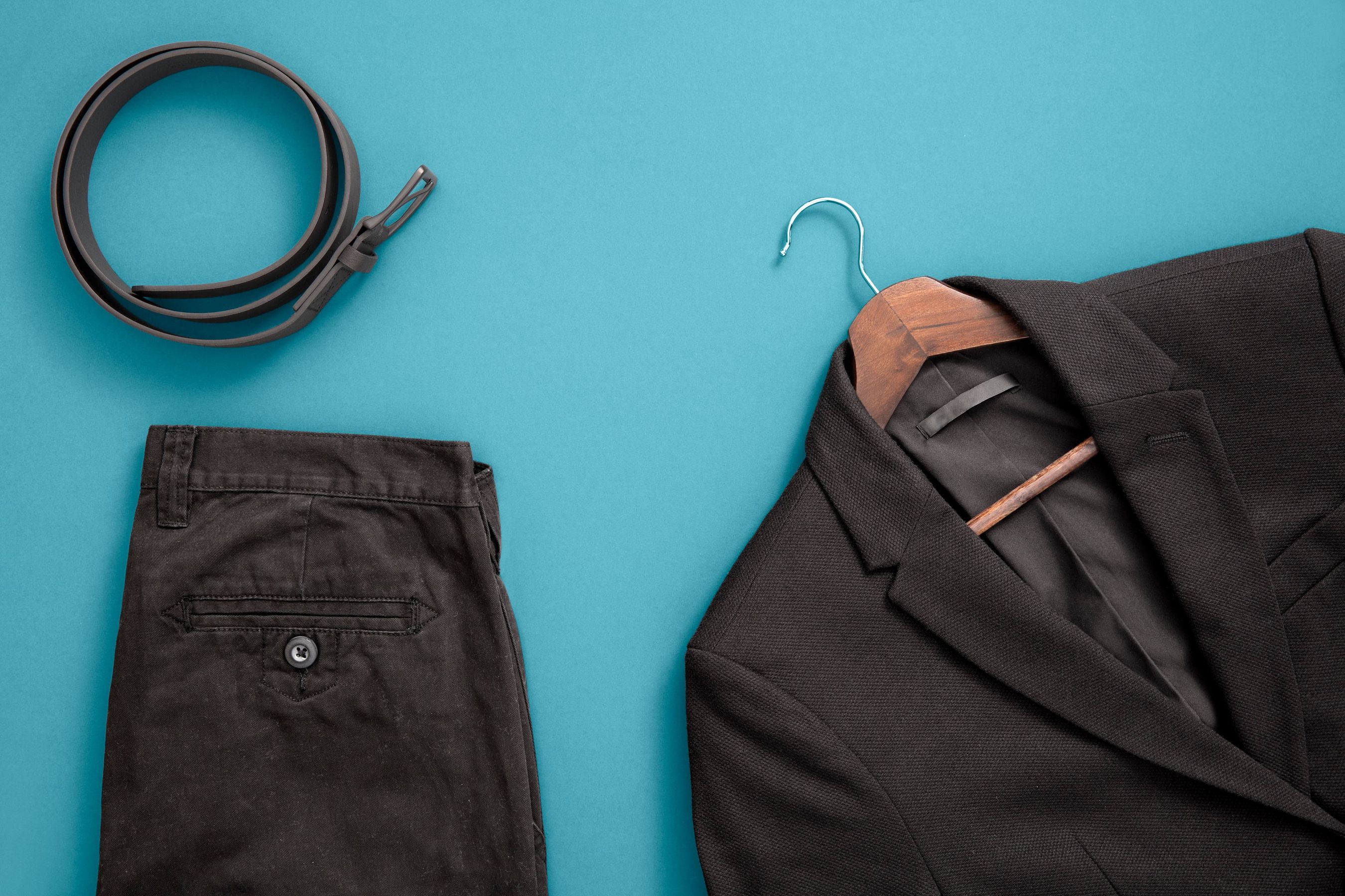 How to Wash Black Clothes Without Fading | Washing Dark Clothes | Cleanipedia