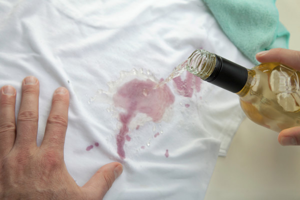How to Get Red Wine Out of Fabric | Cleanipedia ZA